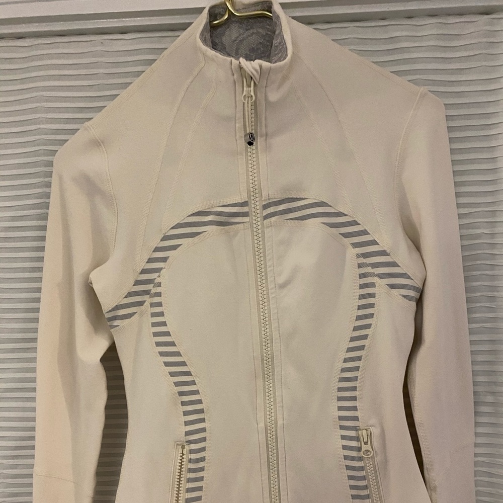 Lululemon athletica define jacket